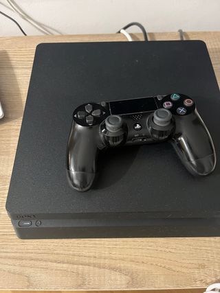 PS4 Slim 500GB Negra + 1 Mando