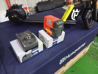 HUSQVARNA  SKUTTA 2024