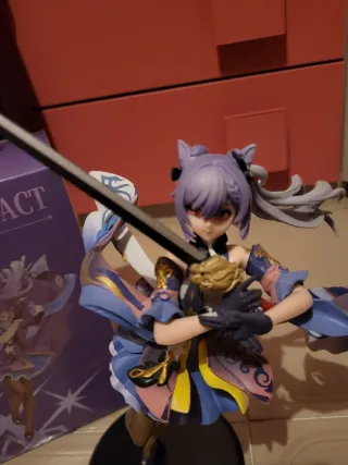 Statuetta Keqing Genshin Impact con scatola