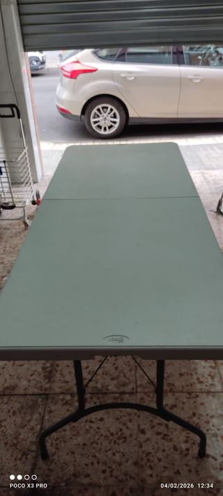 Mesa plegable exterior gris