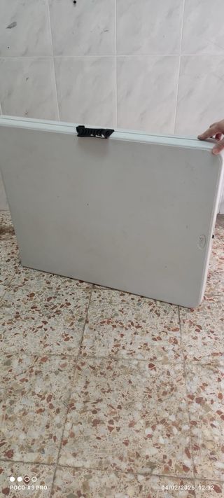 Mesa plegable exterior gris