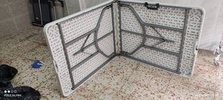 Mesa plegable exterior gris