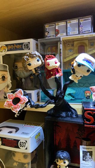 Estantería temática Stranger Things