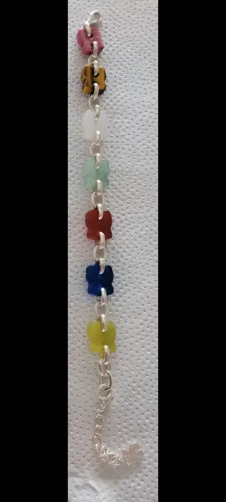 Pulsera de plata, completamente nueva.