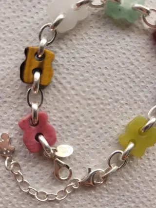 Pulsera de plata, completamente nueva.