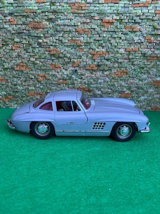 Mercedes-Benz 300 SL Roadster – 1954 – Escala 1:18