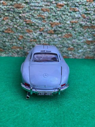 Mercedes-Benz 300 SL Roadster – 1954 – Escala 1:18