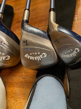 Juego de palos de golf azul CALLAWAY con BOLSA