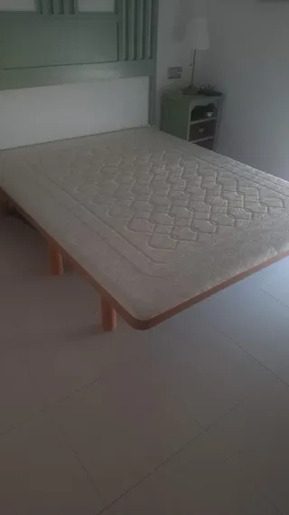 Base tapizada 190x150 cm