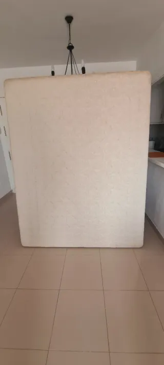 Base tapizada 190x150 cm