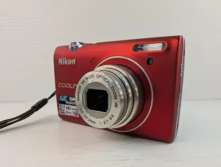 Cámara Nikon Coolpix S5100 Roja