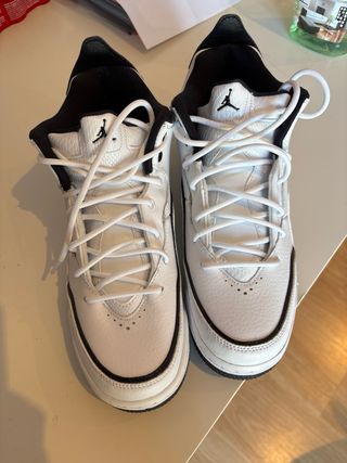 Zapatillas Nike Jordan Courtside 23. Talla 7Y