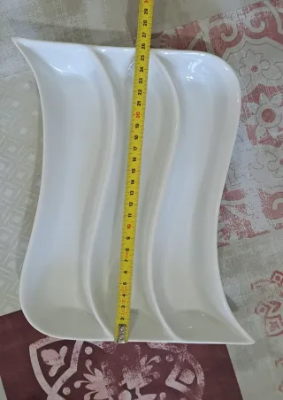 Vassoio ondulato per antipasti in ceramica