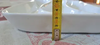 Vassoio ondulato per antipasti in ceramica