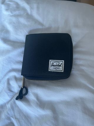 Cartera Herschel Negra Cremallera