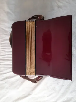 Acordeón Hohner Starlet 40