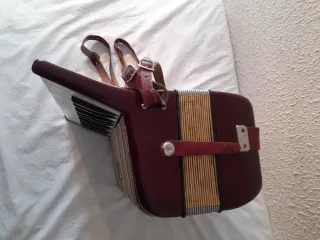 Acordeón Hohner Starlet 40