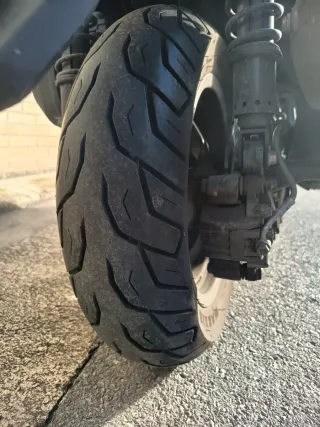 Kymco X-Town 300 CT Negra