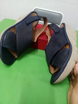 Sandalias Unisa Azul y Beige