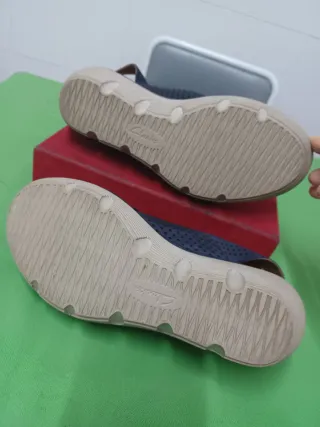 Sandalias Unisa Azul y Beige