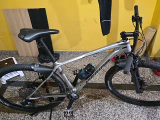 Bicicleta Mérida big ninie 5000 talla L carbono 29