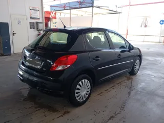 Peugeot 207 2012