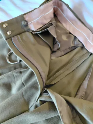 Pantaloncini lunghi da donna verde per ufficio