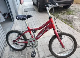 Bicicleta infantil roja Pirata