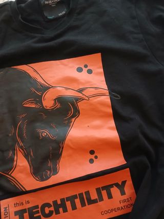 Felpa nera PIAZZA ITALIA con stampa toro XXL