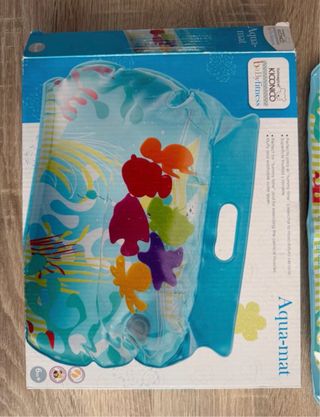 Alfombra de agua para bebés Aqua-mat