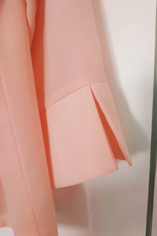 Camisa con pedrería. Mujer