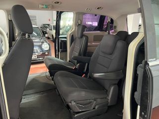 Chrysler Grand Voyager 2.8 CRD 2010