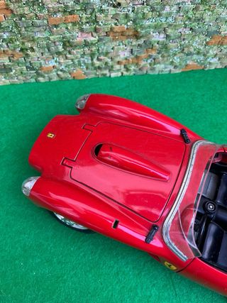 Ferrari 250 Testa Rossa 1957 – Bburago – 1:18