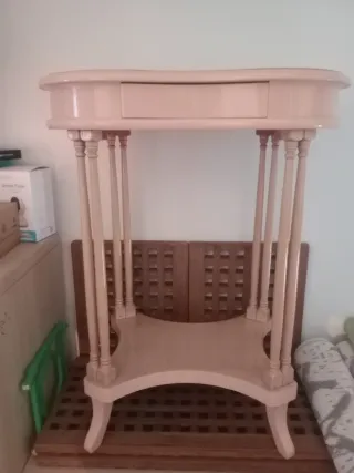 Comò / consolle in stile classico