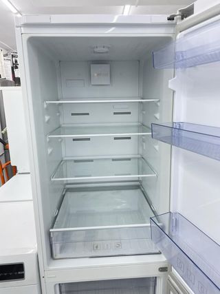 Nevera y Lavadora Blanca