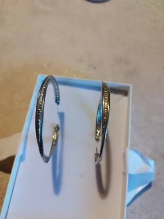 Orecchini a cerchio diamantati