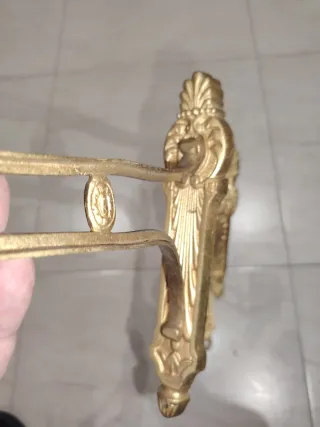 Alzapaños para cortinas y barra, siglo XIX.