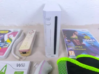 Nintendo Wii + Juegos y Accesorios.