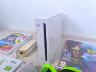 Nintendo Wii + Juegos y Accesorios.