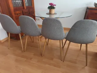 Juego de 4 sillas modelo JONSTRUP