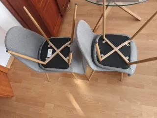 Juego de 4 sillas modelo JONSTRUP