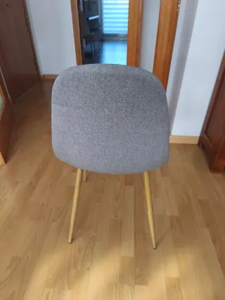 Juego de 4 sillas modelo JONSTRUP