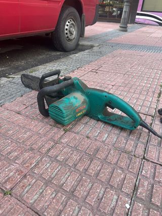 Motosierra eléctrica Bosch