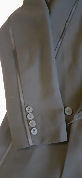 Americana Bershka oversize negra a estrenar