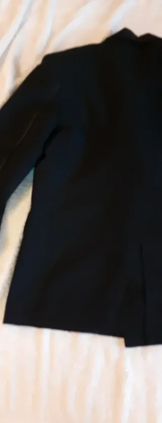 Americana Bershka oversize negra a estrenar