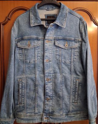 Chaqueta Vaquera Azul talla L y negra talla M