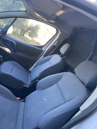 Peugeot Partner 2016