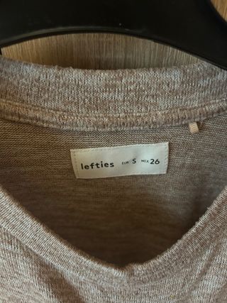 Jersey suave Lefties en muy buen estado talla S.