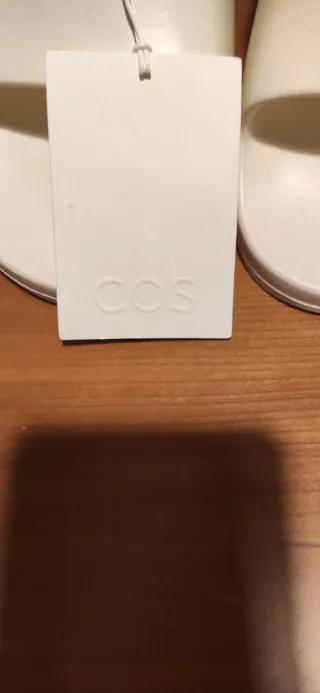 Sandalias COS blancas goma