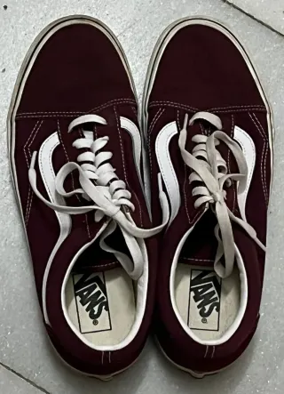 Deportivas Vans granate y blanco